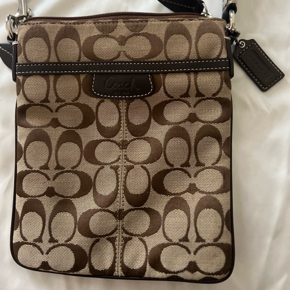 Coach crossbody - Picture 5 of 6